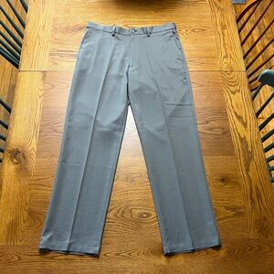 Haggar Classic Fit flat front dress pants 36 x 32 machine wash